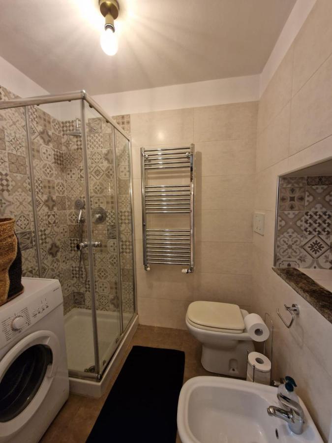 Regina Milano In Porta Romana 2 - Sky Tv, Wifi E Breakfast Box Apartment ภายนอก รูปภาพ