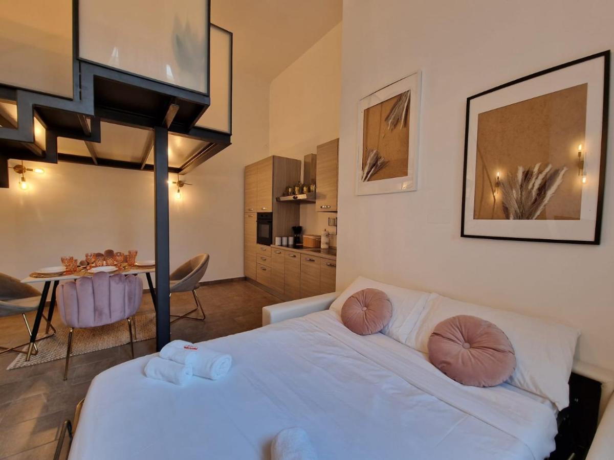 Regina Milano In Porta Romana 2 - Sky Tv, Wifi E Breakfast Box Apartment ภายนอก รูปภาพ