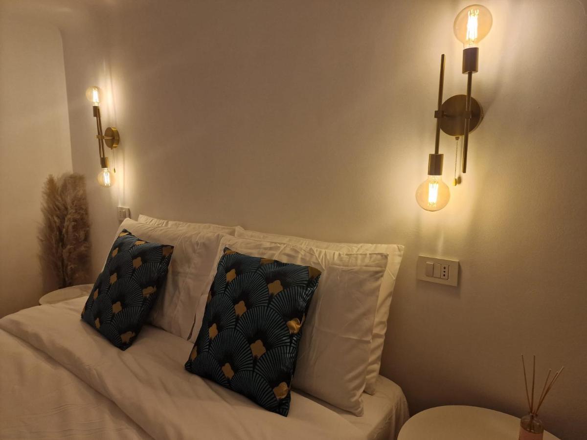 Regina Milano In Porta Romana 2 - Sky Tv, Wifi E Breakfast Box Apartment ภายนอก รูปภาพ