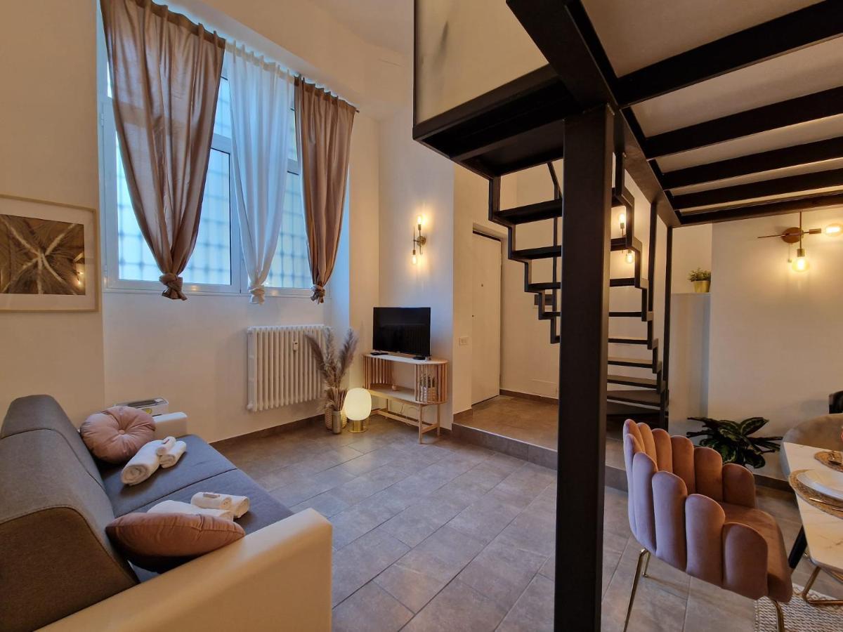 Regina Milano In Porta Romana 2 - Sky Tv, Wifi E Breakfast Box Apartment ภายนอก รูปภาพ