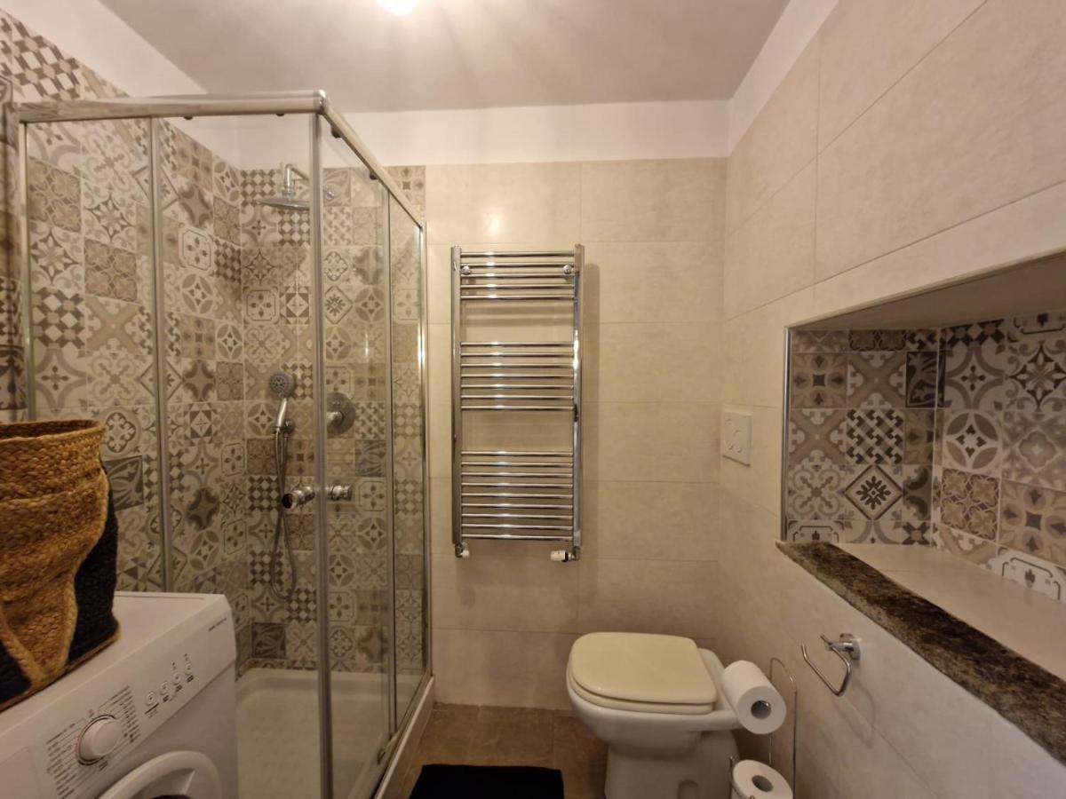 Regina Milano In Porta Romana 2 - Sky Tv, Wifi E Breakfast Box Apartment ภายนอก รูปภาพ