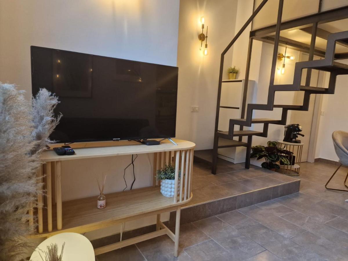 Regina Milano In Porta Romana 2 - Sky Tv, Wifi E Breakfast Box Apartment ภายนอก รูปภาพ