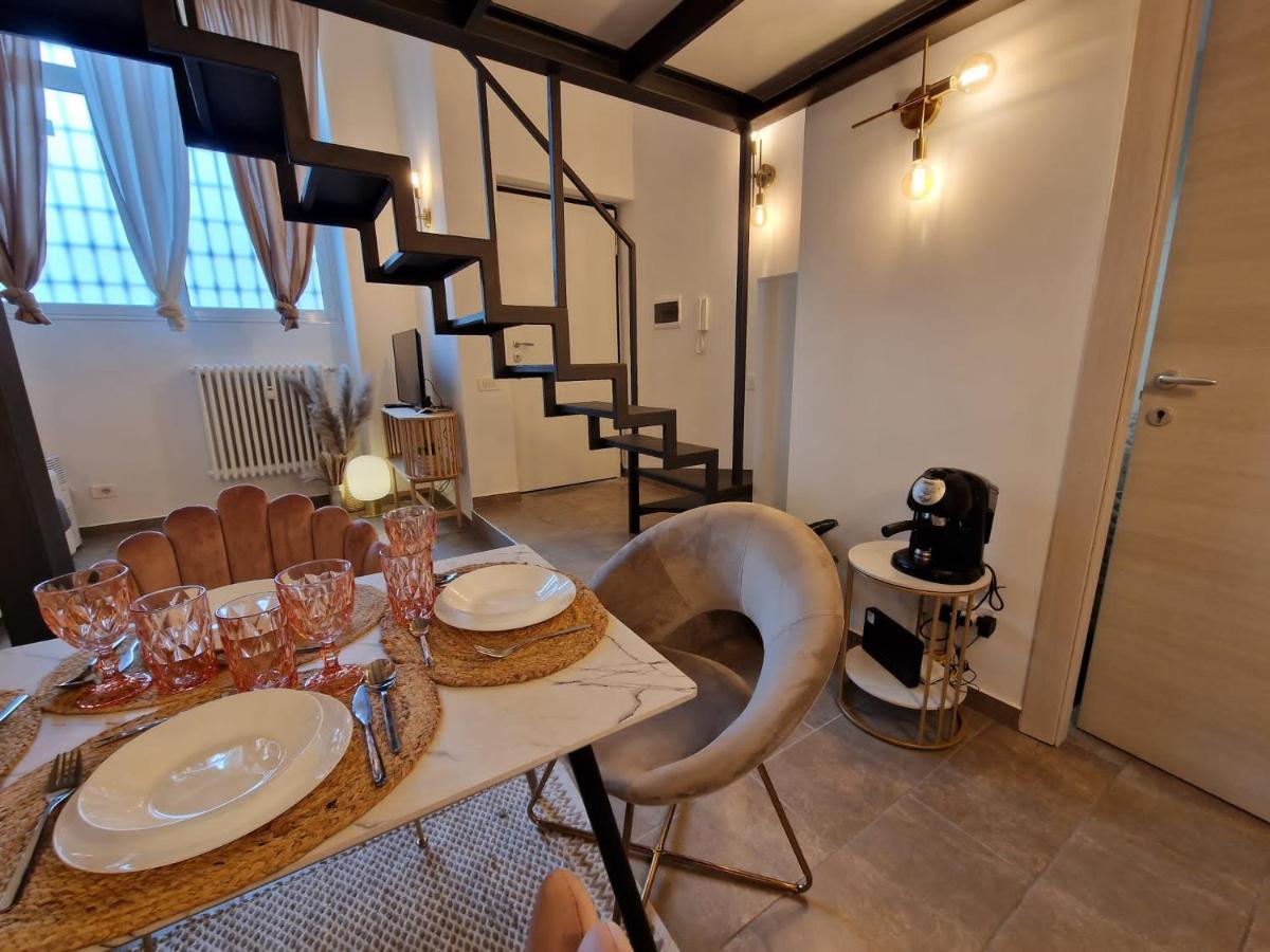 Regina Milano In Porta Romana 2 - Sky Tv, Wifi E Breakfast Box Apartment ภายนอก รูปภาพ