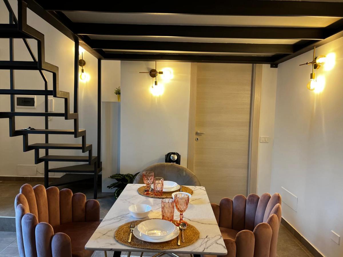 Regina Milano In Porta Romana 2 - Sky Tv, Wifi E Breakfast Box Apartment ภายนอก รูปภาพ